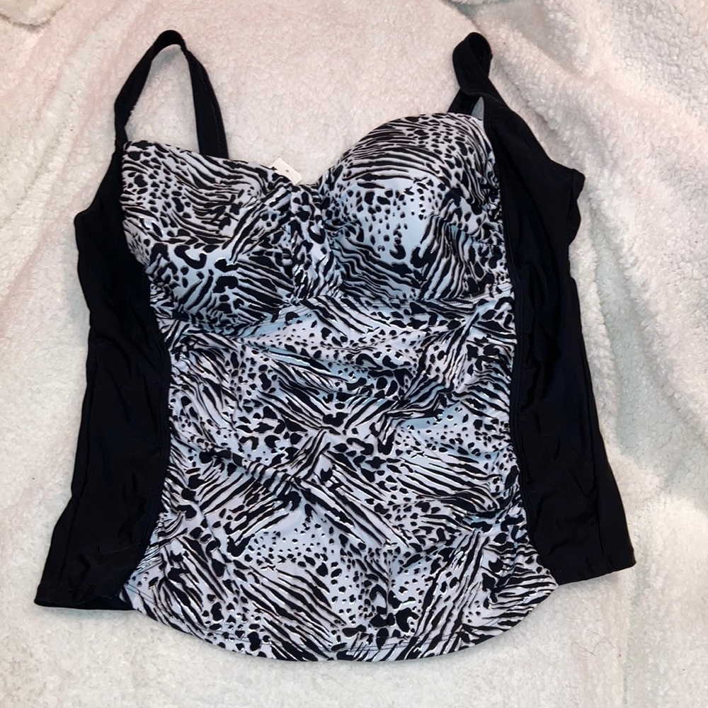 NWT Tankini top